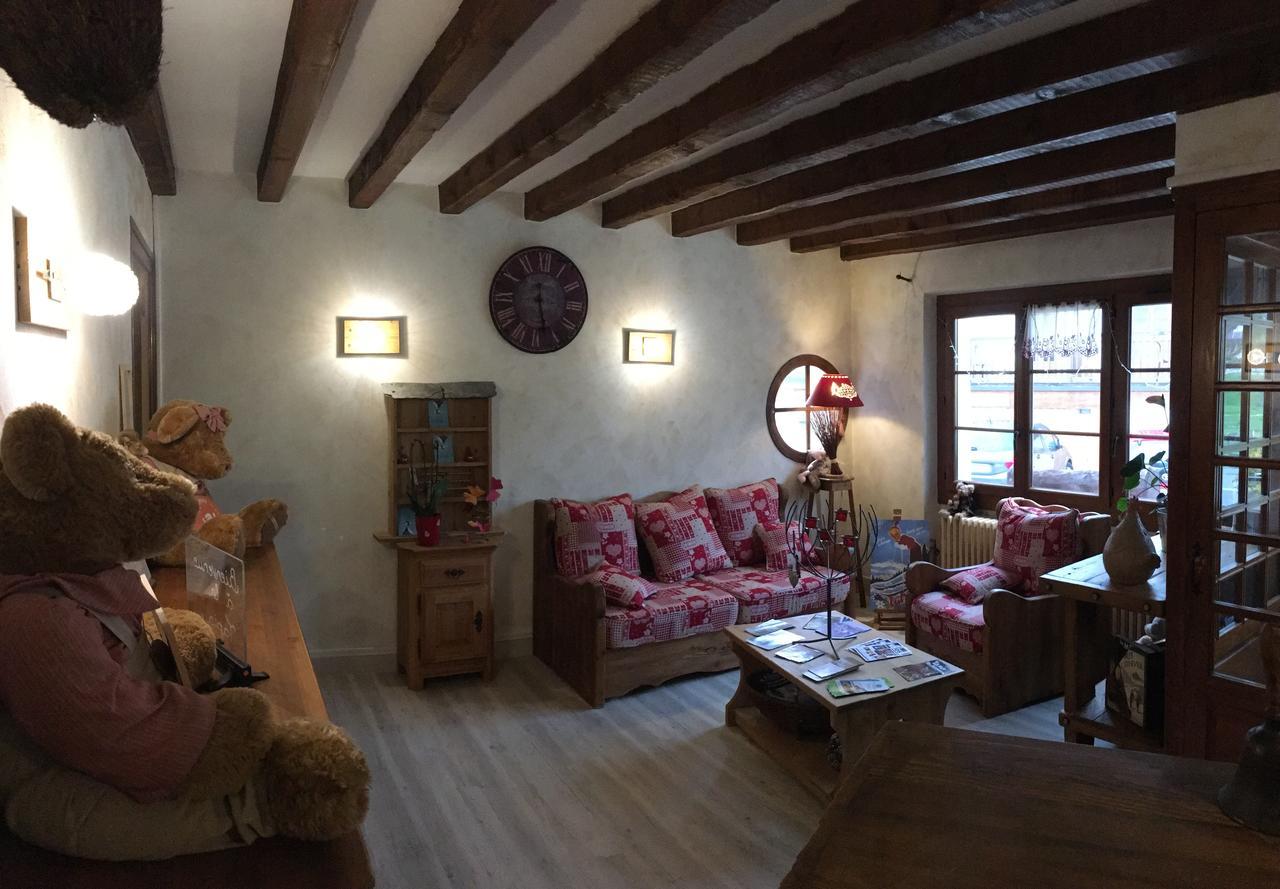 Hotel La Tapia Autrans-Meaudre-en-Vercors Exteriör bild